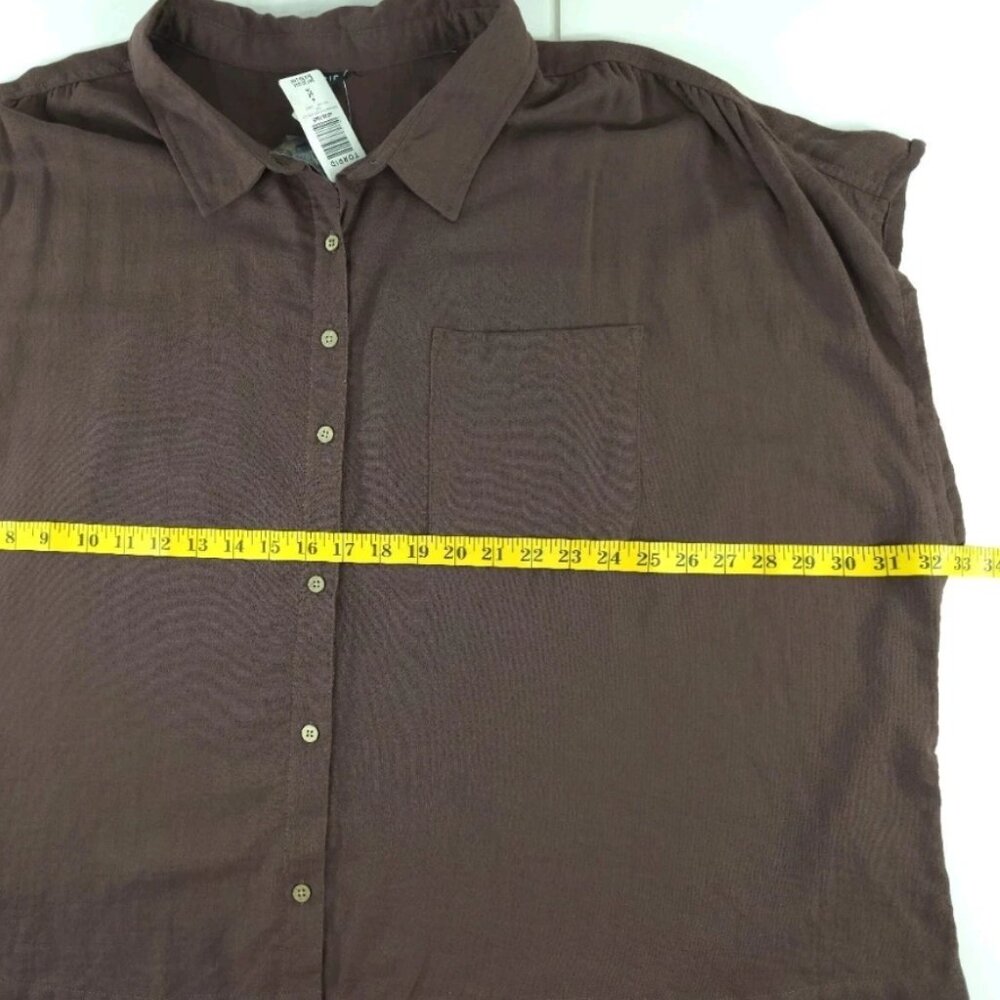 NWT TORRID WOMEN'S PLUS SIZE 4X DUOFOLD BUTTON UP SHORT SLEEVE BROWN SHIRT PUCE - Picture 8 of 8